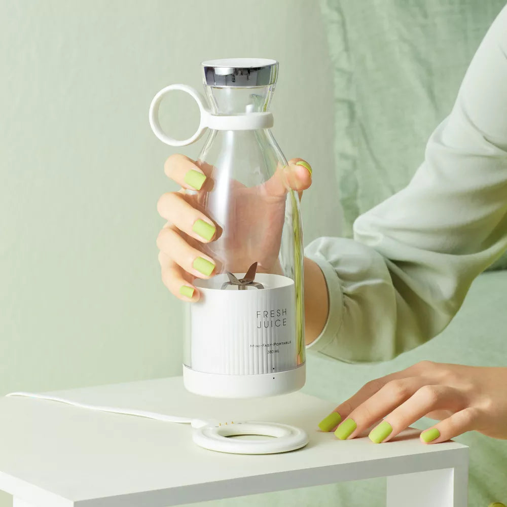 Mini Juicer Portable Electric Blender